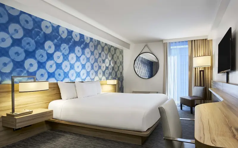 The LINQ Hotel & Casino – A Caesars Rewards Destination, Las Vegas, photograph 1 of 102