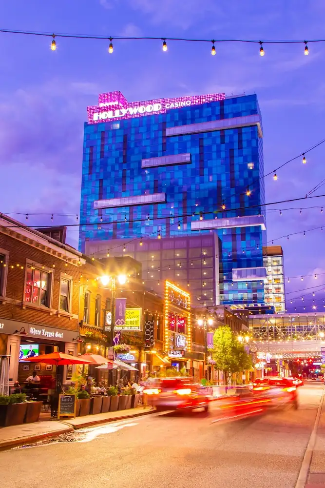 Hollywood Casino at Greektown, Detroit, photograph 1 of 26