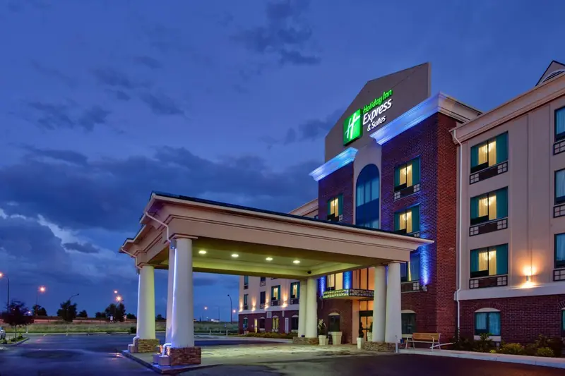 Holiday Inn Express & Suites Medicine Hat by IHG