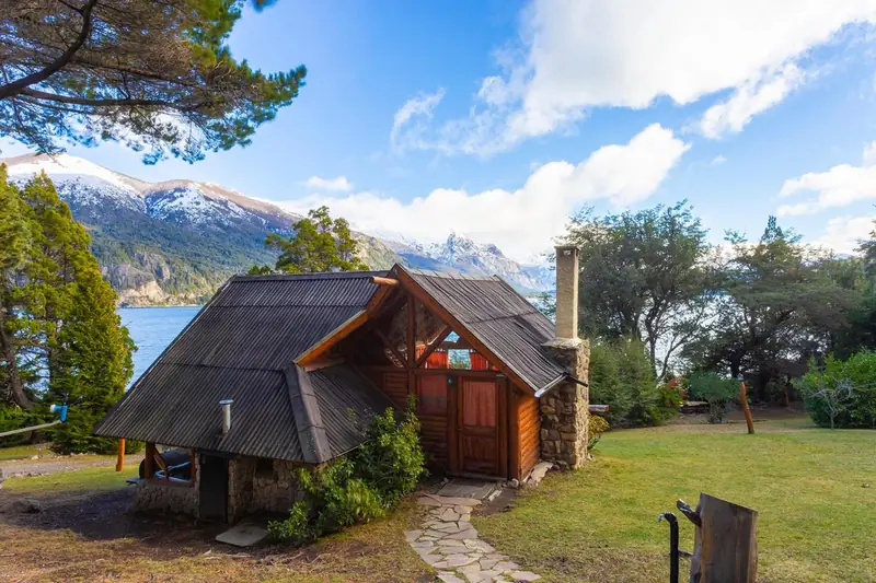 Cabañas Villa Labrador con costa de lago