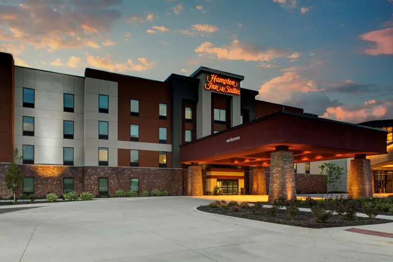 Hampton Inn & Suites by Hilton Pittsburg Kansas Crossing Casino near PSU