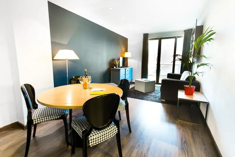 Cosmo Apartments Consell de Cent, Barcelona, photograph 1 of 41