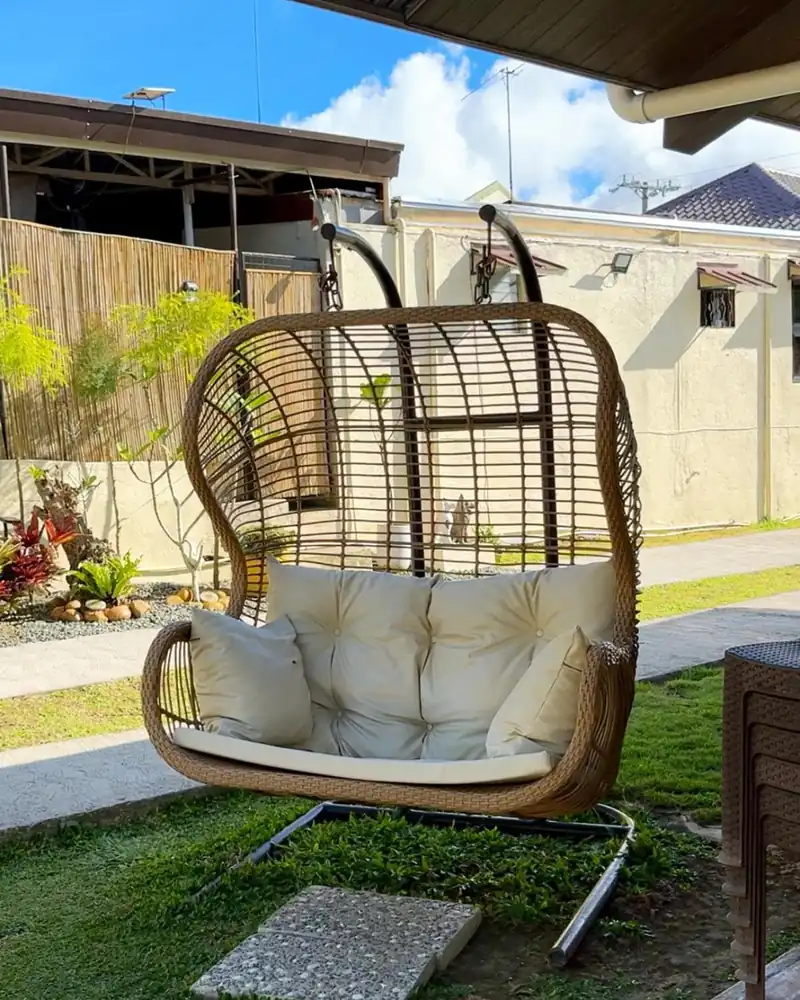 Bungalow House with Pool and Jacuzzi near Tagaytay City