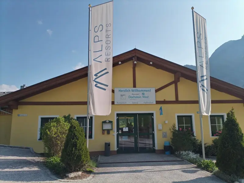 Alpendorf Dachstein West by ALPS RESORTS