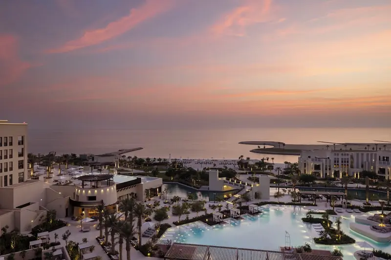 Jumeirah Gulf of Bahrain, Zallaq, photograph 1 of 96