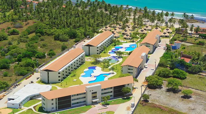 Carneiros Beach Resort