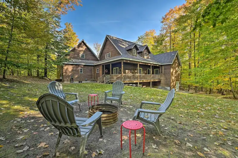 Dog-friendly Gaylord Retreat < 8 Mi to Town!