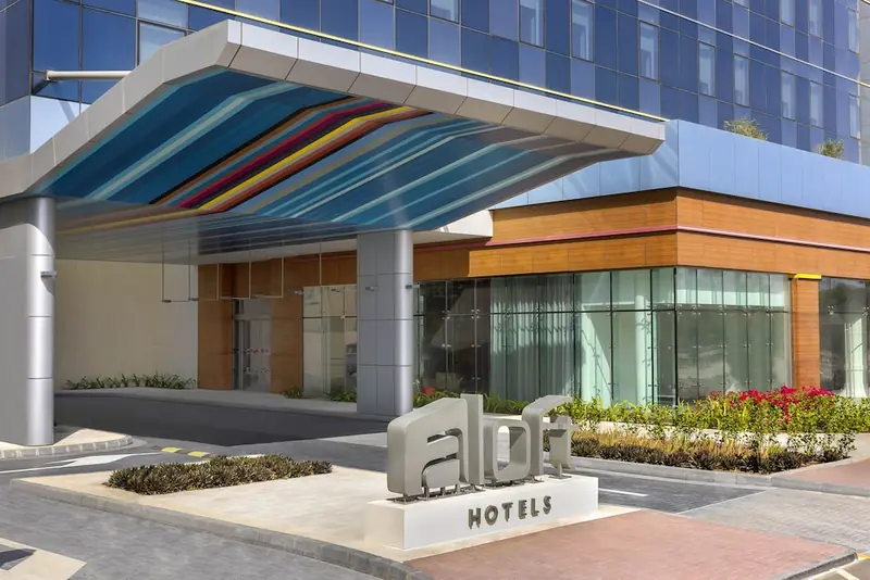 Element Al Mina, Dubai