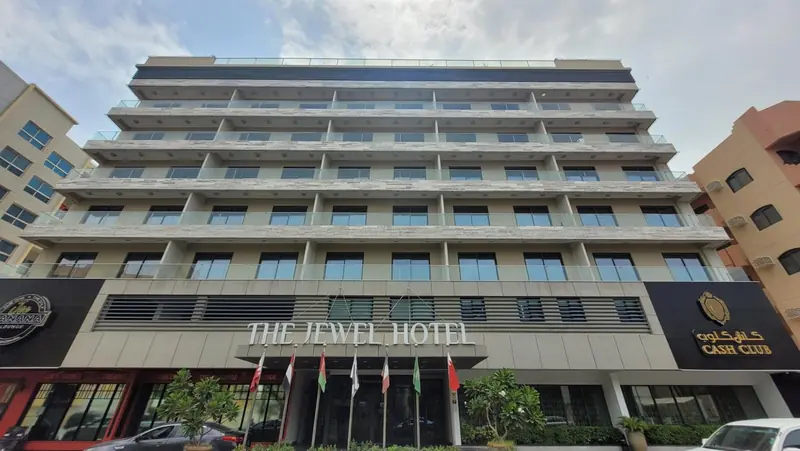 Sunday Luxury Downtown Adliya Formerly Jewel, Manama, photograph 1 of 109