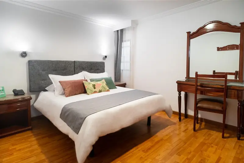 Hotel Virrey Central