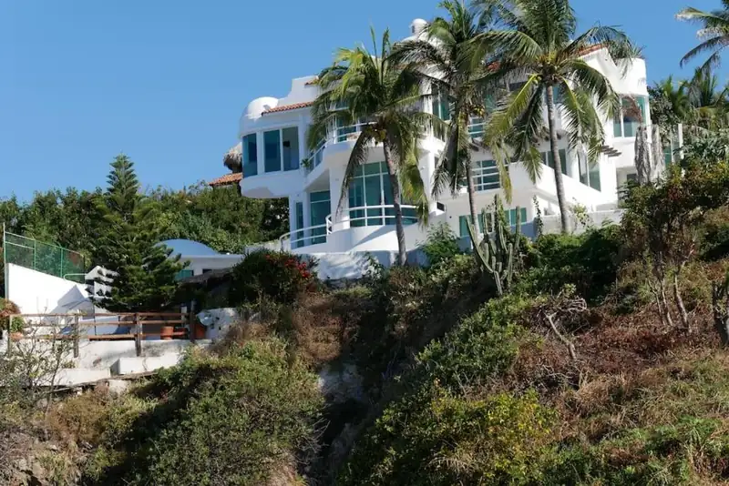 Hermosa Villa con alberca infinita Playa Zipolite